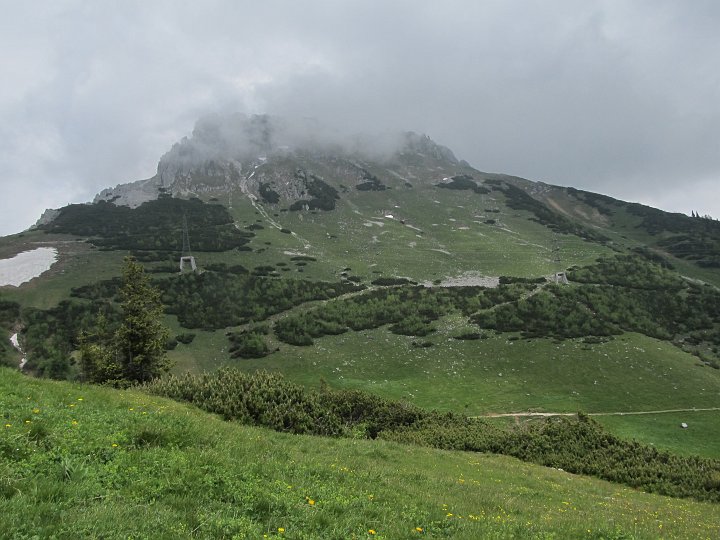 IMG_1435.JPG - Die Griesmauer. Hin und wieder unter Wolken.